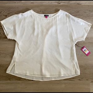 Vince Camuto cream flows silk top m NWT